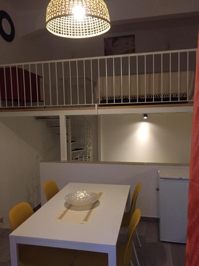 Casa Vacanze A Milorda Летояни Екстериор снимка