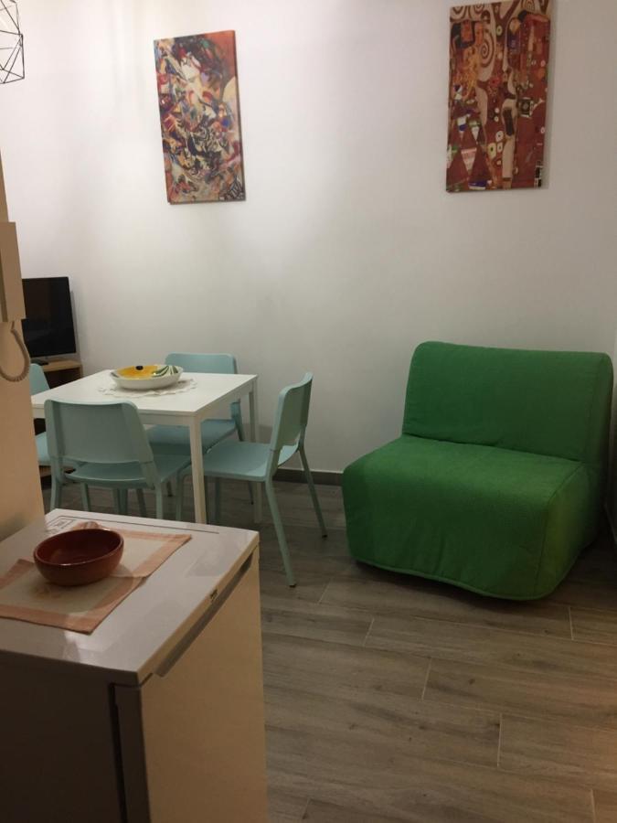 Casa Vacanze A Milorda Летояни Екстериор снимка